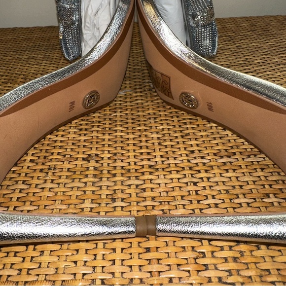 Michael Kors Women’s Paris Metallic Ankle Strap Bow Heel Classic Prom Size 10 - Picture 4 of 12